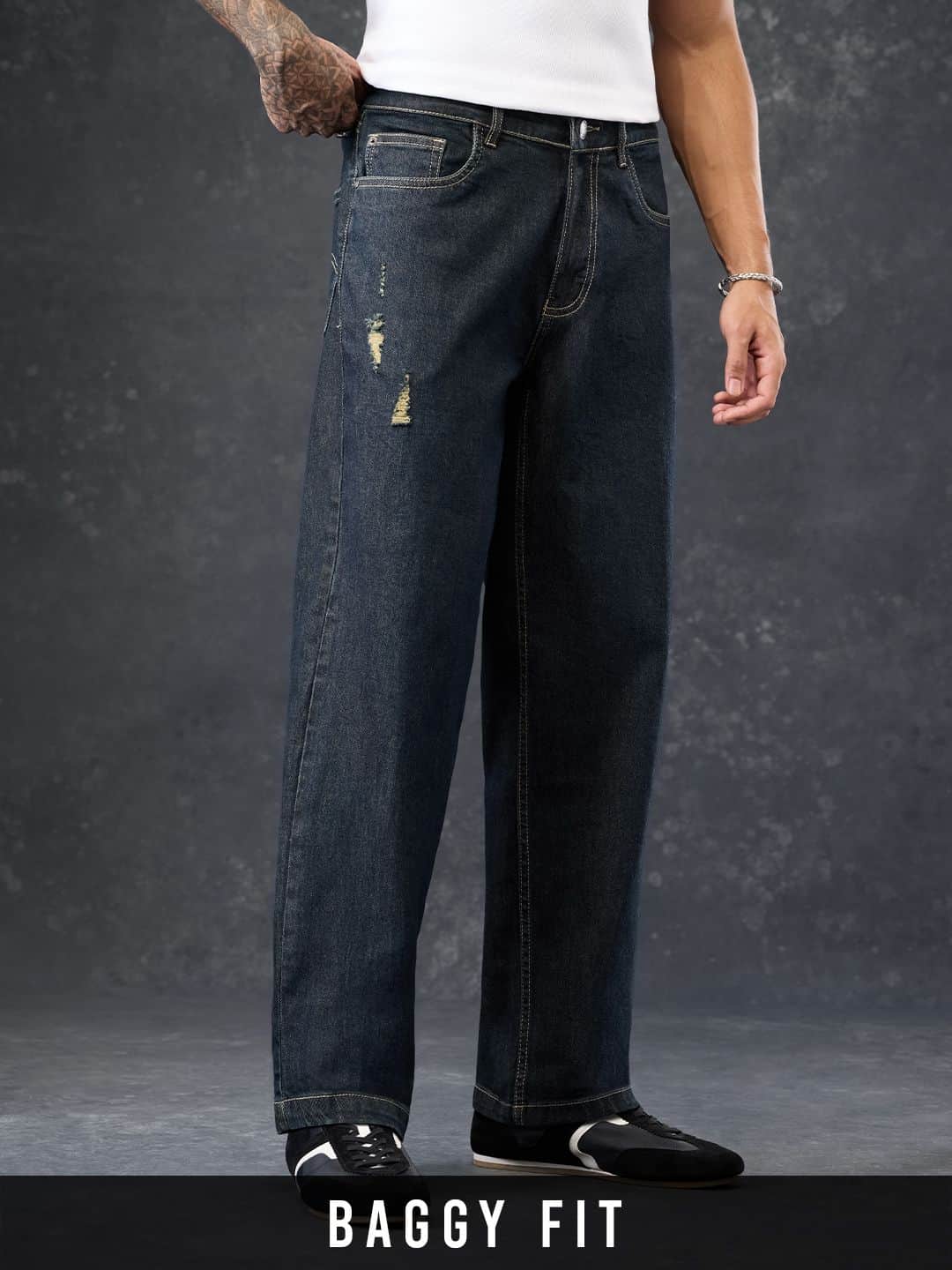 Baggy-Fit Denim: Reo